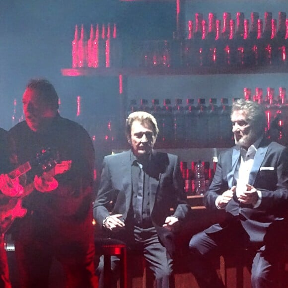 Eddy Mitchell et Johnny Hallyday au Premier concert "Les Vieilles Canailles" au POPB de Paris-Bercy à Paris, du 5 au 10 novembre 2014.