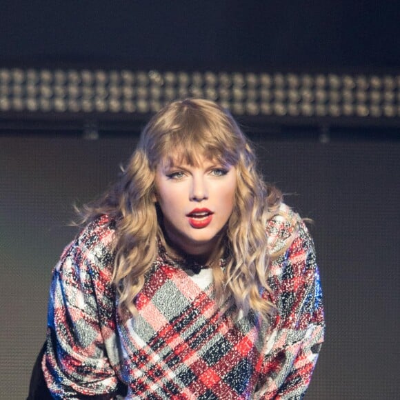 Taylor Swift lors du concert 99.7 NOW! Poptopia au SAP Center à San Jose le 2 décembre 2017