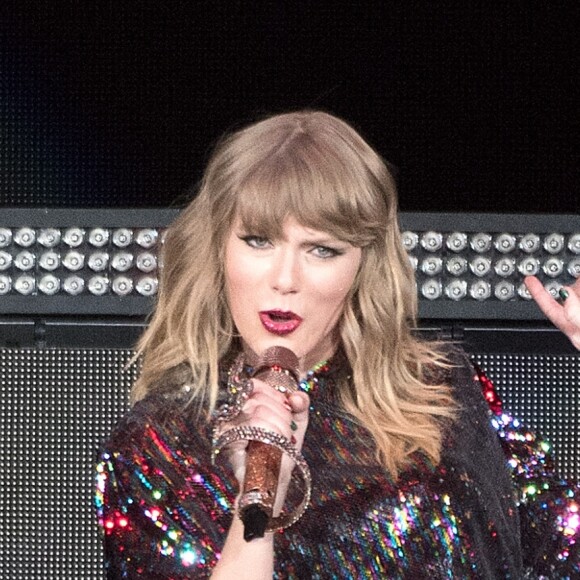 Singer Taylor Swift au concert Jingle Bash à Chicago le 7 décembre 2017