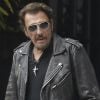 Exclusif - Johnny Hallyday quitte sa propriété de Pacific Palissades le 12 septembre 2016 pour aller faire une virée à moto.