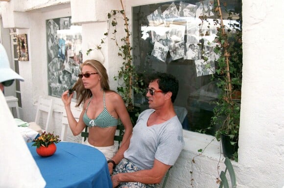 Sylvester Stallone et Jennifer Flavin - Saint-Tropez en 1995