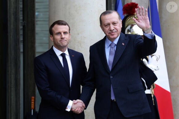 Le président Emmanuel Macron accueille Recep Tayyip Erdogan, président de la Turquie au palais de l'Elysée à Paris le 5 janvier 2018. © Stéphane Lemouton/ Bestimage
