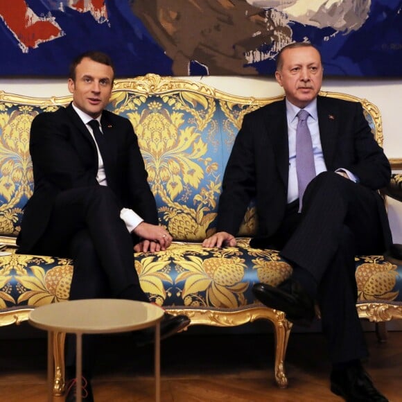 Le président Emmanuel Macron lors d'un entretien avec Recep Tayyip Erdogan, le président de la Turquie au palais de l'Elysée à Paris le 5 janvier 2018. © Ludovic Marin / Pool / Bestimage