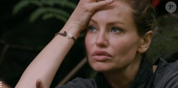 Adriana Karembeu se confie sur sa vie privée à Mike Horn - "A l'état sauvage", M6, 8 janvier 2018