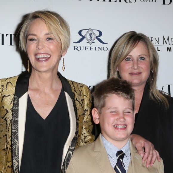 Sharon Stone avec son fils Laird Stone et sa soeur Kelly Stone à la première de ''Mothers And Daughters'' à Los Angeles le 28 avril 2016.