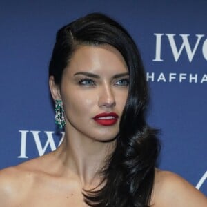 Adriana Lima - Soirée de gala de présentation da la collection anniversaire à l'occasion des 150 ans d'IWC au Salon International de la Haute Horlogerie (SIHH) au Palais des Expositions et des Congrès Palexpo à Genève, le 16 janvier 2018.