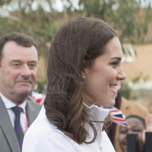 La duchesse Catherine de Cambridge, enceinte de six mois, était en visite le 17 janvier 2018 à l'école primaire Bond à Mitcham, dans le sud-ouest de Londres, pour observer le travail de la "Wimbledon Junior Tennis Initiative".