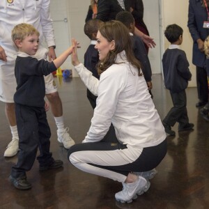 La duchesse Catherine de Cambridge, enceinte de six mois, était en visite le 17 janvier 2018 à l'école primaire Bond à Mitcham, dans le sud-ouest de Londres, pour observer le travail de la "Wimbledon Junior Tennis Initiative".