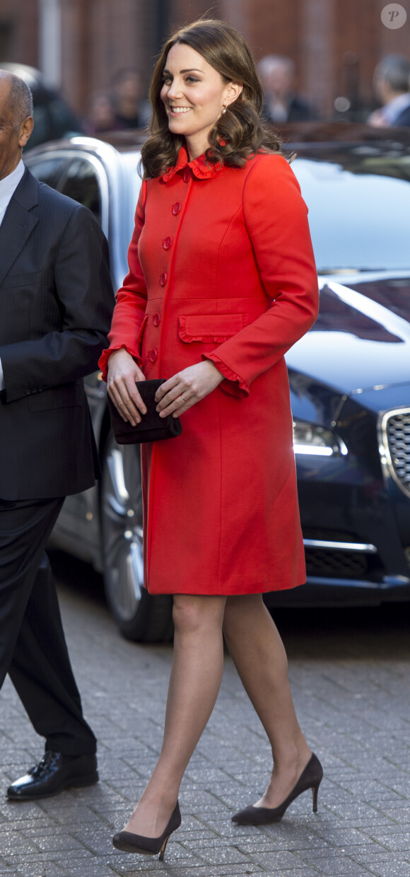 La duchesse Catherine de Cambridge, enceinte de six mois, visitait le 17 janvier 2018 la nouvelle aile à hôpital pour enfants Great Ormond Street Hospital à Londres.