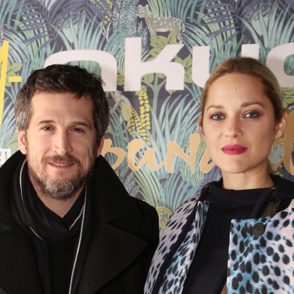Exclusif - Guillaume Canet et Marion Cotillard - Dîner de gala de la fondation Akuo suivi d'un concert privé de M.Chedid avec le collectif LAMOMALI au cabaret Lido, à Paris, France, le 17 janvier 2018. La Fondation Akuo entreprend et soutient des projets de développement durable sociaux et environnementaux.Elle offre à ses partenaires la possibilité de s'engager à ses côtés, en faveur de populations défavorisées en France et dans le monde entier. La mission de la Fondation Akuo se décline en 4 domaines d'intervention: donner accès à des sources d'énergies renouvelables continues et durablement compétitives, donner accès à l'éducation et à la connaissance, donner accès à l'eau et aux services de santé et préserver l'environnement et la biodiversité. © Denis Guignebourg/Bestimage