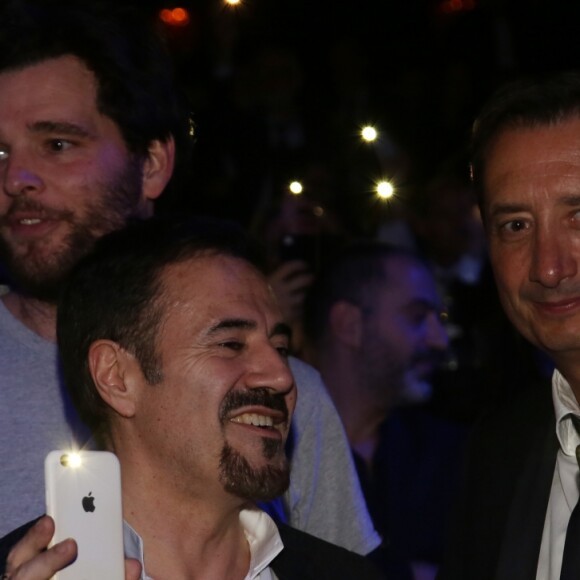 Exclusif - Eric Scotto (président et co-fondateur d'Akuo Energy et co-fondateur de la fondation Akuo) et José Garcia (parrain de la fondation Akuo) - Dîner de gala de la fondation Akuo suivi d'un concert privé de M.Chedid avec le collectif LAMOMALI au cabaret Lido, à Paris, France, le 17 janvier 2018. La Fondation Akuo entreprend et soutient des projets de développement durable sociaux et environnementaux.Elle offre à ses partenaires la possibilité de s'engager à ses côtés, en faveur de populations défavorisées en France et dans le monde entier. La mission de la Fondation Akuo se décline en 4 domaines d'intervention: donner accès à des sources d'énergies renouvelables continues et durablement compétitives, donner accès à l'éducation et à la connaissance, donner accès à l'eau et aux services de santé et préserver l'environnement et la biodiversité. © Denis Guignebourg/Bestimage