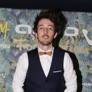 Exclusif - L'illusionniste Gus - Dîner de gala de la fondation Akuo suivi d'un concert privé de M.Chedid avec le collectif LAMOMALI au cabaret Lido, à Paris, France, le 17 janvier 2018. La Fondation Akuo entreprend et soutient des projets de développement durable sociaux et environnementaux.Elle offre à ses partenaires la possibilité de s'engager à ses côtés, en faveur de populations défavorisées en France et dans le monde entier. La mission de la Fondation Akuo se décline en 4 domaines d'intervention: donner accès à des sources d'énergies renouvelables continues et durablement compétitives, donner accès à l'éducation et à la connaissance, donner accès à l'eau et aux services de santé et préserver l'environnement et la biodiversité. © Denis Guignebourg/Bestimage