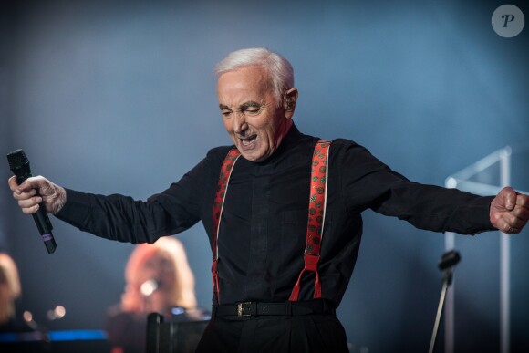 Exclusif - Charles Aznavour en concert à l'Accorhotels Arena (POPB Bercy) à Paris. Le 13 décembre 2017 © Cyril Moreau / Bestimage