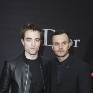 Robert Pattinson et Kris Van Assche - Backstage du défilé de mode Dior Homme Automne-Hiver 2018-2019 au Grand Palais à Paris, le 20 janvier 2018. © Olivier Borde/Bestimage