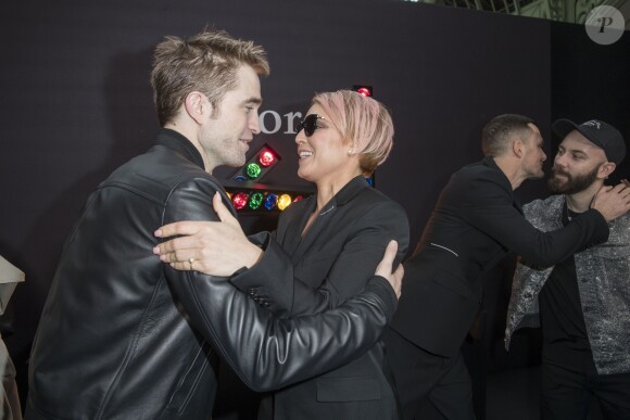 Kris Van Assche, Noomi Rapace - Backstage du défilé de mode Dior Homme Automne-Hiver 2018-2019 au Grand Palais à Paris, le 20 janvier 2018. © Olivier Borde/Bestimage