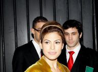 Eva Mendes très decolletée et Roxane Mesquida... Défilé de stars de cinéma chez Miu Miu !