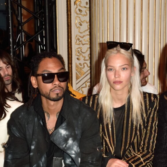 Tinie Tempah, Juliette Binoche, Miguel, Sasha Luss, Cindy Crawford et Orlando Bloom - Défilé de mode Balmain, collection homme Automne-Hiver 2018/2019 à l'Hôtel Potocki. Paris, le 20 janvier 2018.