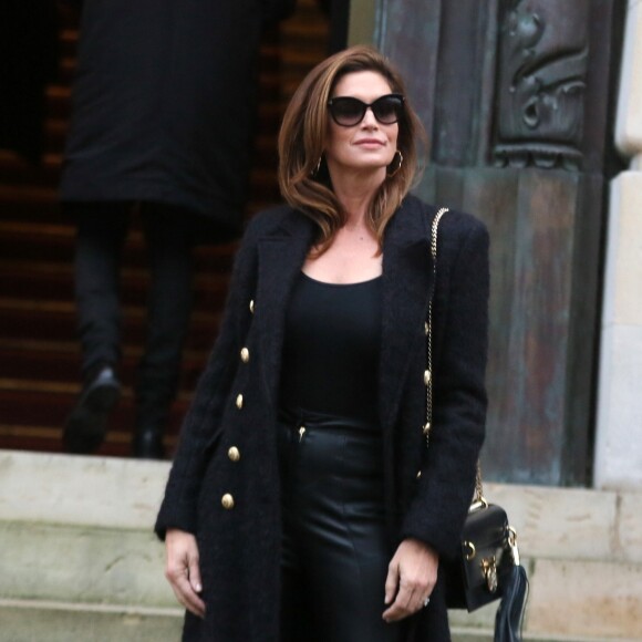 Cindy Crawford - Défilé de mode Balmain, collection homme Automne-Hiver 2018/2019 à l'Hôtel Potocki. Paris, le 20 janvier 2018. © CVS / Veeren / Bestimage