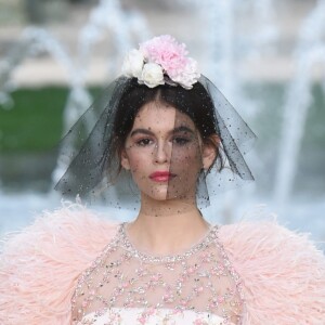 Kaia Gerber - Défilé Chanel, collection Haute Couture printemps-été 2018-2019 au Grand Palais. Paris, le 23 janvier 2018.