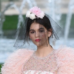 Kaia Gerber - Défilé Chanel, collection Haute Couture printemps-été 2018-2019 au Grand Palais. Paris, le 23 janvier 2018.