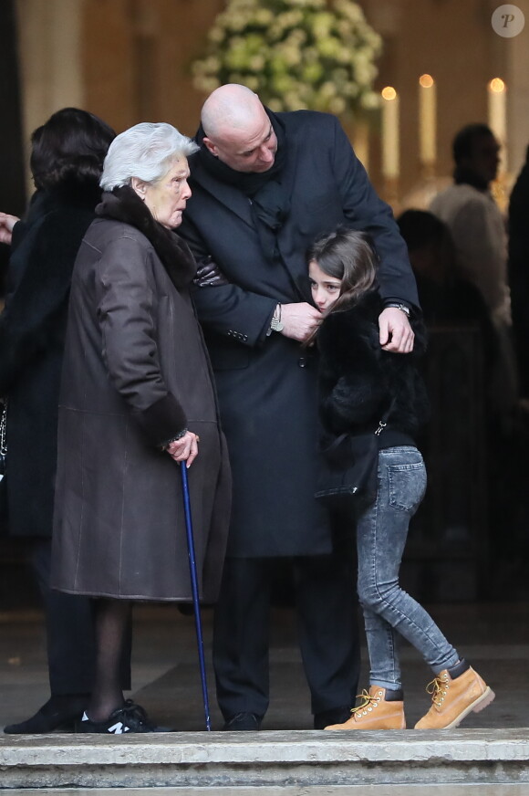 Raymonde Duvert, Philippe Bernarchon, et une des arrières petites-filles - Obsèques de Paul Bocuse en la cathédrale Saint-Jean de Lyon. Le 26 janvier 2018.