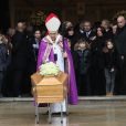 Sortie du cercueil du chef Paul Bocuse, Philippe Bernachon, la famille et les arrières petits-enfants - Sorties des obsèques de Paul Bocuse en la cathédrale Saint-Jean de Lyon, le 26 janvier 2018.
