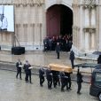 Sortie du cercueil du chef Paul Bocuse - Sorties des obsèques de Paul Bocuse en la cathédrale Saint-Jean de Lyon, le 26 janvier 2018.
