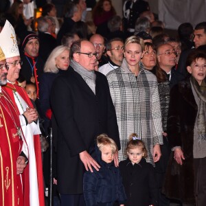 Le prince Albert II de Monaco, la princesse Charlene et leur enfant le prince héritier Jacques et la princesse Gabriella - La famille princière de Monaco lors des traditionnelles célébrations de la Sainte Dévote, sainte patronne de Monaco et de la famille princière, à Monaco. Le 26 janvier 2018 © Bruno Bebert / Bestimage