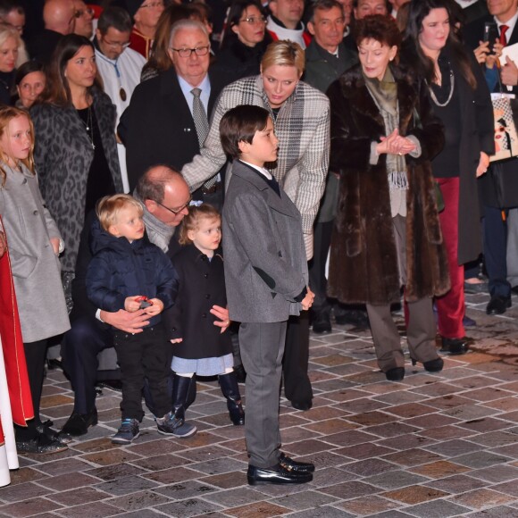 Le prince Albert II de Monaco, la princesse Charlene et leur enfant le prince héritier Jacques et la princesse Gabriella - La famille princière de Monaco lors des traditionnelles célébrations de la Sainte Dévote, sainte patronne de Monaco et de la famille princière, à Monaco. Le 26 janvier 2018 © Bruno Bebert / Bestimage