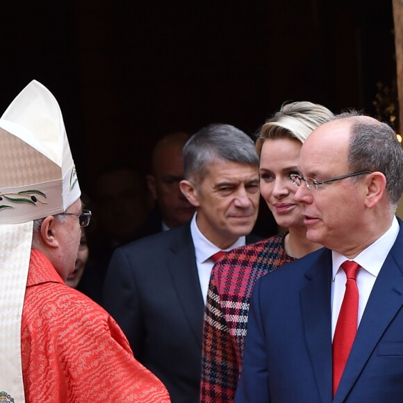 La princesse Charlene et le prince Albert II de Monaco à la sortie de la messe à l'occasion de la célébration de Sainte Dévote à Monaco. Le 27 janvier 2018 © Bruno Bebert / Bestimage