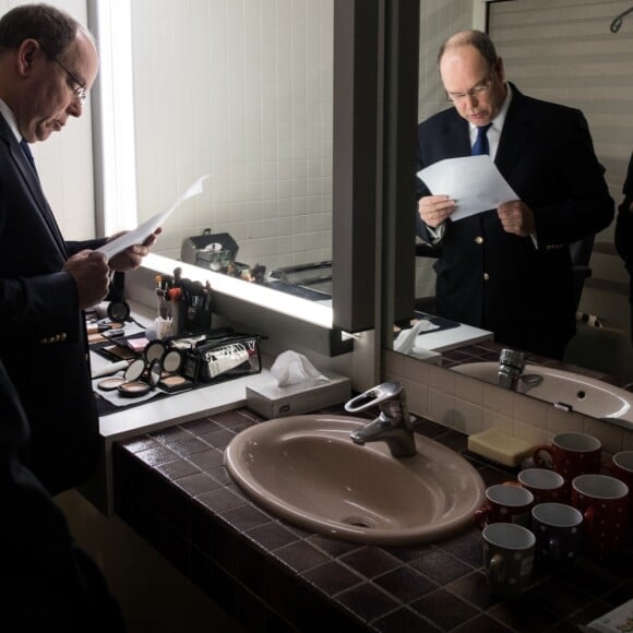 Exclusif - Le prince Albert II de Monaco était le 31 janvier 2018 l'invité en direct de l'émission "Le Journal des Territoires" présentée par Cyril Viguier sur la chaîne Public Sénat, au Sénat, à Paris. © Cyril Moreau/Bestimage