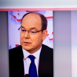 Exclusif - Le prince Albert II de Monaco était le 31 janvier 2018 l'invité en direct de l'émission "Le Journal des Territoires" présentée par Cyril Viguier sur la chaîne Public Sénat, au Sénat, à Paris. © Cyril Moreau/Bestimage