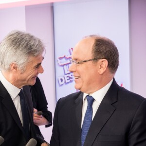 Exclusif - Le prince Albert II de Monaco avec Cyril Viguier le 31 janvier 2018 sur le plateau de l'émission "Le Journal des Territoires" sur la chaîne Public Sénat, au Sénat, à Paris. © Cyril Moreau/Bestimage