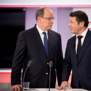 Exclusif - Le prince Albert II de Monaco avec le maire de Nice Christian Estrosi le 31 janvier 2018 sur la plateau de la matinale de Cyril Viguier sur la chaîne Public Sénat, au Sénat, à Paris. © Cyril Moreau/Bestimage