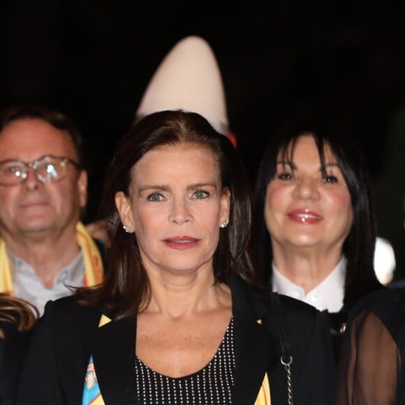 La princesse Stéphanie de Monaco avec ses filles Pauline Ducruet et Camille Gottlieb au 42e Festival International du Cirque de Monte-Carlo, le 19 janvier 2018. © Jean-Charles Vinaj/Pool Monaco/Bestimage