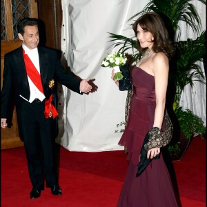 Nicolas Sarkozy et Carla Bruni au Royaume-Uni, mars 2008.