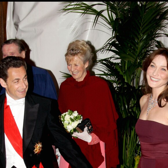 Nicolas Sarkozy et Carla Bruni au Royaume-Uni, mars 2008.