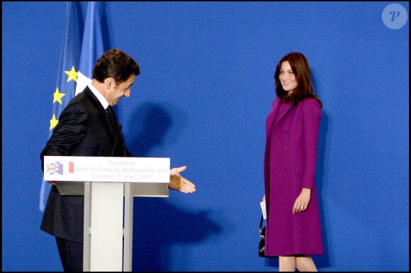 Nicolas Sarkozy et Carla Bruni au Royaume-Uni, mars 2008.