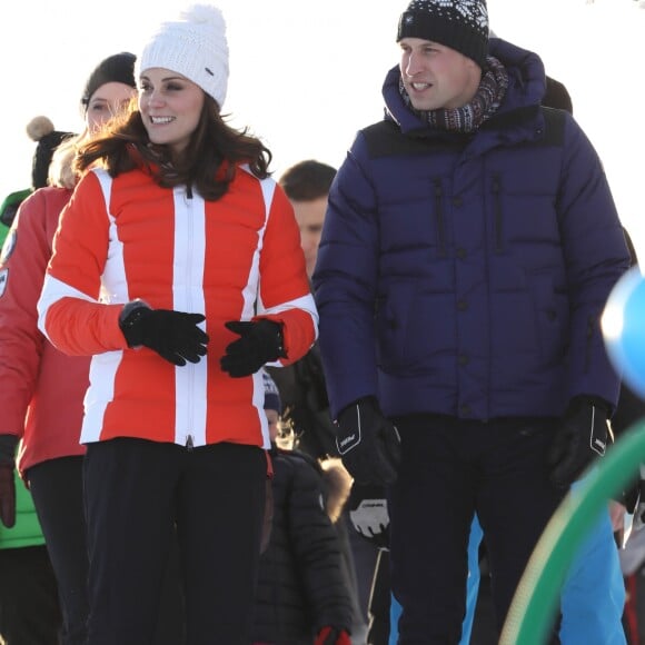 Le prince William, duc de Cambridge et Catherine Kate Middleton (enceinte), duchesse de Cambridge visitent le site de l'école nationale de saut à ski à Oslo le 2 février 2018.  The Duke and Duchess of Cambridge attended the Holmenkollen ski jump then went on to a ski nursery at Ovreseterjern 2 February 2018.02/02/2018 - Oslo