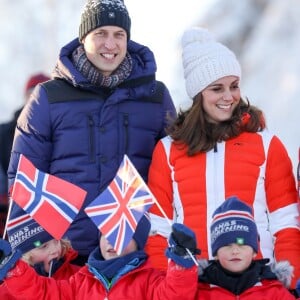 Le prince William, duc de Cambridge et Catherine Kate Middleton (enceinte), duchesse de Cambridge visitent le site de l'école nationale de saut à ski à Oslo le 2 février 2018.  The Duke and Duchess of Cambridge attended the Holmenkollen ski jump then went on to a ski nursery at Ovreseterjern 2 February 2018.02/02/2018 - Oslo