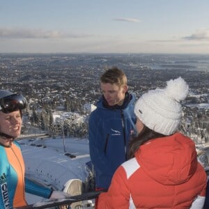 Le prince Haakon de Norvège - Le prince William, duc de Cambridge et Catherine Kate Middleton (enceinte) duchesse de Cambridge visitent le site de l'école nationale de saut à ski à Oslo le 2 février 2018.  The Duchess of Cambridge and Princess Mette-Marit before meeting junior ski jumpers from Norway's national team at the top of the Holmenkollen ski jump in Oslo, Norway, on the final day of their tour of Scandinavia.02/02/2018 - Oslo