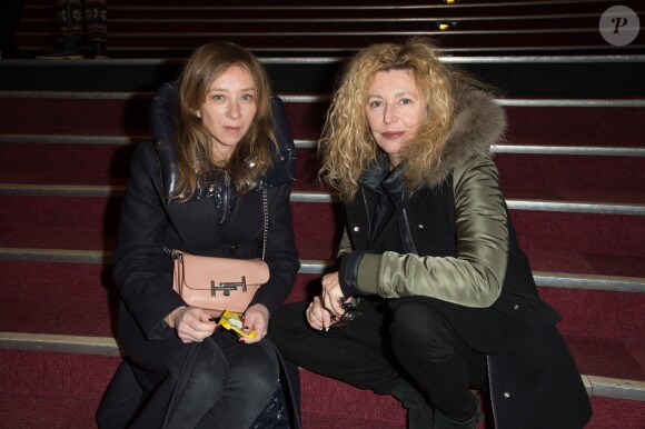 Semi-Exclusif - Sylvie Testud et Stéphanie Murat lors de la représentation du spectacle "Alex Lutz" à l'Olympia à Paris, le 8 février 2018. © Guirec Coadic/Bestimage