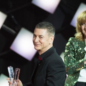 Charlotte Gainsbourg (Prix artiste féminine), Étienne Daho (Prix d'honneur pour l'ensemble de sa carrière) et Daphné Bürki, la maîtresse de cérémonie - 33ème Cérémonie des Victoires de la Musique à la Seine musicale de Boulogne-Billancourt, France, le 9 février 2018. © Coadic Guirec/Bestimage  33rd Victoires de la Musique, the annual French music awards ceremony, at the Seine Musicale concert hall in Boulogne-Billancourt, near Paris, France, on February 9, 2018.09/02/2018 - Boulogne-Billancourt