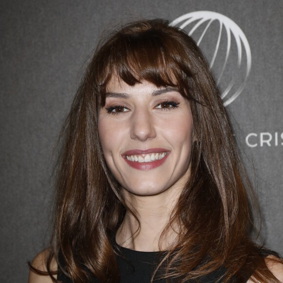 Doria Tillier - Photocall - 12ème cérémonie des Globes de Cristal au Lido à Paris, le 12 février 2018. © Rachid Bellak / Pool / Bestimage