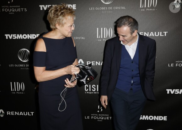Muriel Robin, Elie Seimoun - Photocall - 12ème cérémonie des Globes de Cristal au Lido à Paris, le 12 février 2018. © Rachid Bellak / Pool / Bestimage
