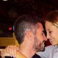 Emma et Florian, candidats de "Mariés au premier regard" (M6), filent le parfait amour.