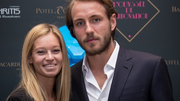 Lucas Pouille : Tendre baiser avec sa belle Clémence et jolie déclaration