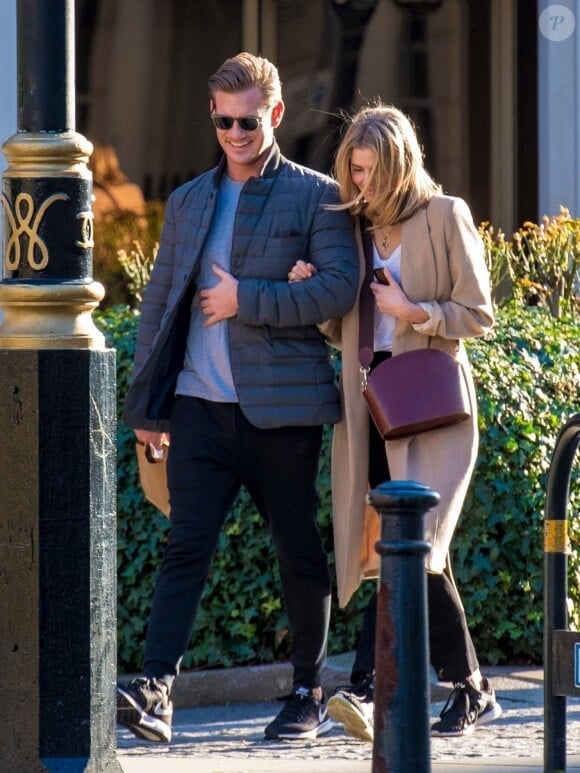 Exclusif - Donna Air, ex de James Middleton, avec son nouveau compagnon Ben Carrington le 17 février 2018 à Londres. Le couple a dîné dans Belgravia, au restaurant japonais Uni, avant d'aller boire un verre dans le pub The Thomas Cubitt.