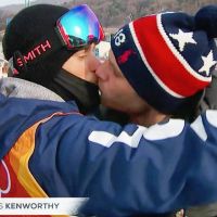 JO d'hiver 2018 : Gus Kenworthy embrasse son chéri et fait le buzz