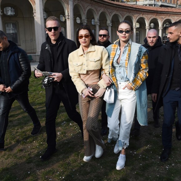 Gigi et Bella Hadid à Milan, le 21 février 2018.